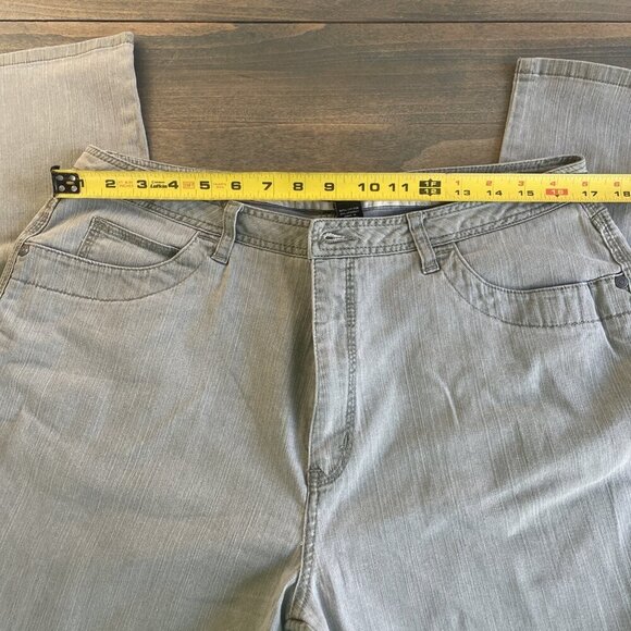 Chicos Chico’s Denim Light Green High Rise Jeans Pants Women’s Size 16 (X7) - Picture 5 of 10